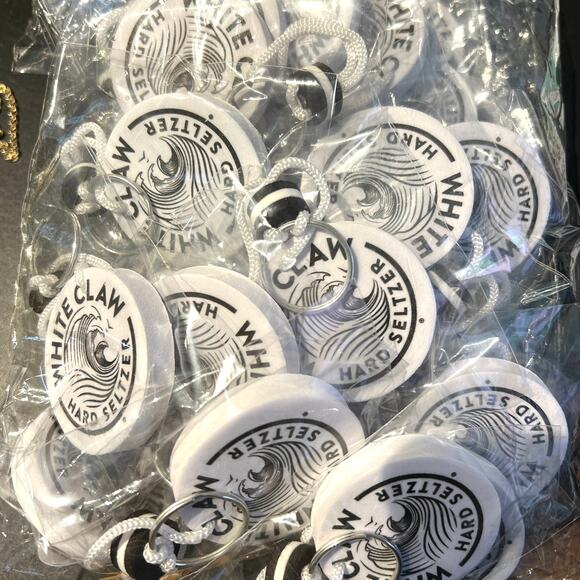 LOT OF 25 WHITE CLAW KEYCHAINS FOB COLLECTIBLE WHITE CLAW FANS FOAM FLOATS NEW - Picture 1 of 8